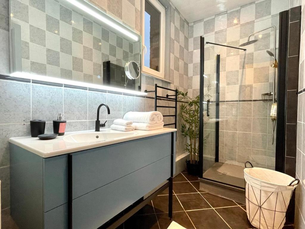 Suites Mana - La Perle Des Isles , Superbe Maison Art Deco Avec Balneotherapie Rethel Kültér fotó